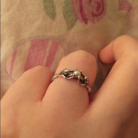 Sterling Mermaid Pearl Ring - Picture 4 of 6